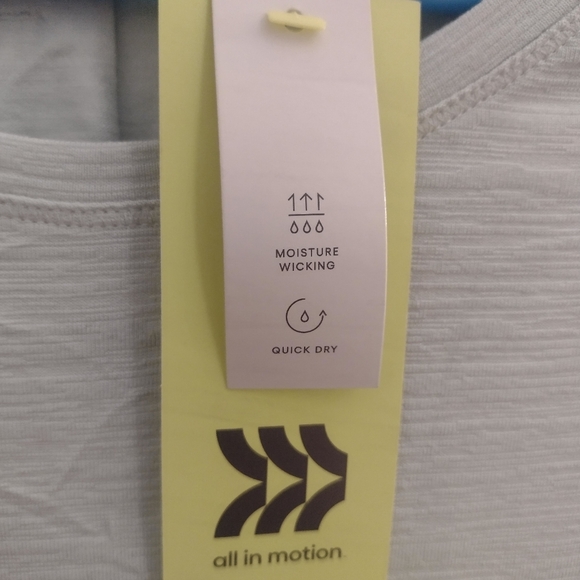 Women's All in motion top size M - Picture 6 of 13